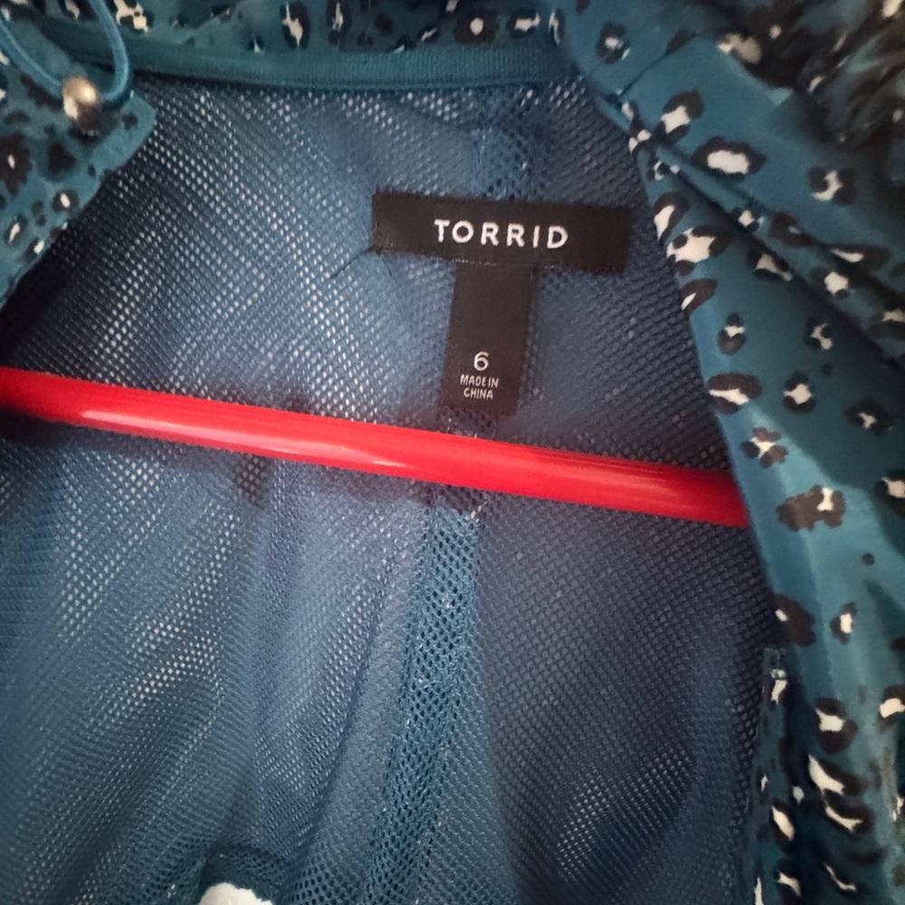 Torrid Blue Patterned Nylon Jacket - image 6